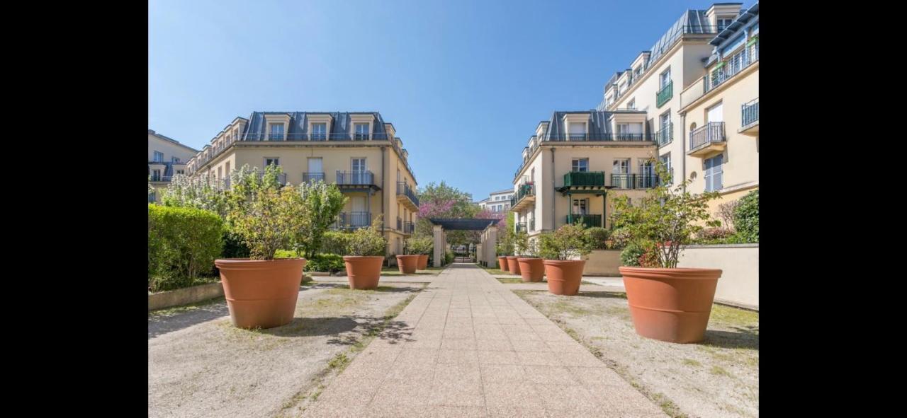 Disney, Sunny Comfortable 2 Bedrooms Family Apartment, 8 Pers, Wifi, Netflix Chessy  Exterior photo